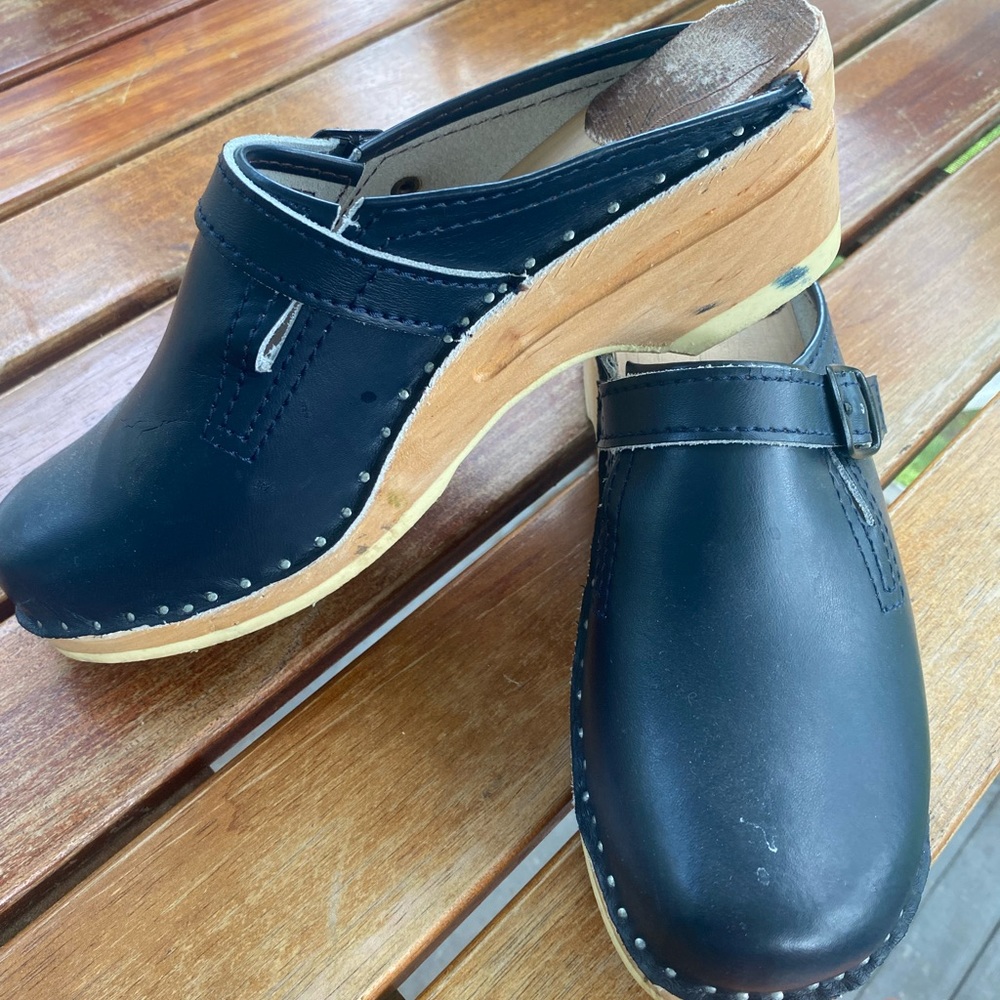 Size 39 Troentorp clogs. Very gently used, nearly new!